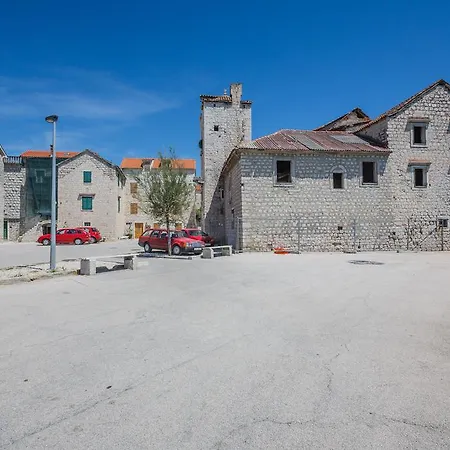 Apartment Karlo Kastela
