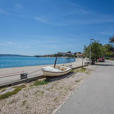 Karlo Apartment Kastela
