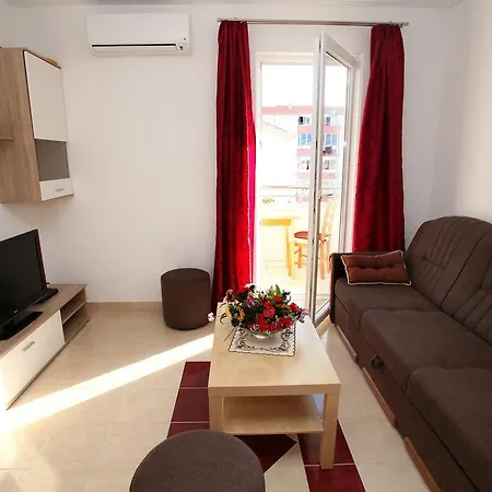 Apartment Karlo